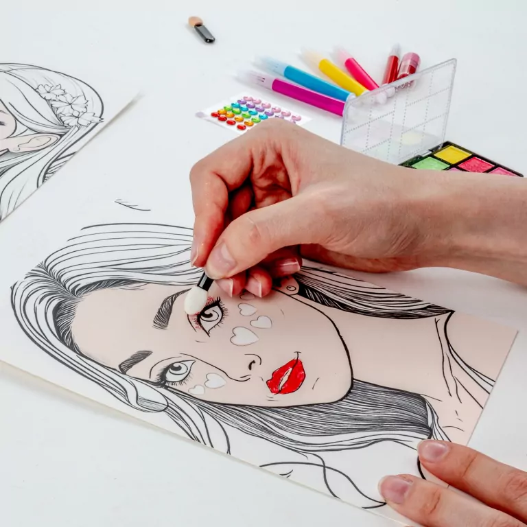 Kolorowanka plansze make-up KIDEA - tantis.pl