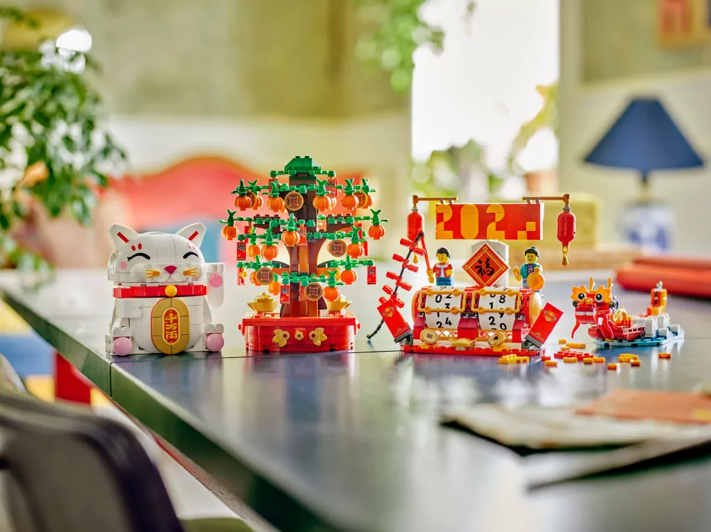 LEGO® Icons. Japoński kot szczęścia 40813 - tantis.pl
