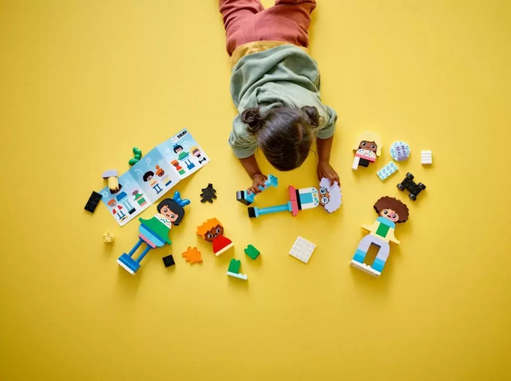 LEGO® DUPLO® Town. Ludziki z emocjami 10423 - tantis.pl