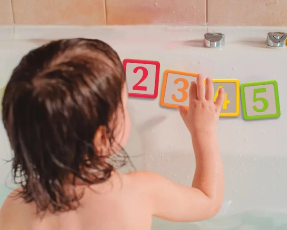 Fisher Price. Zabawki do kąpieli Literki Cyferki - tantis.pl