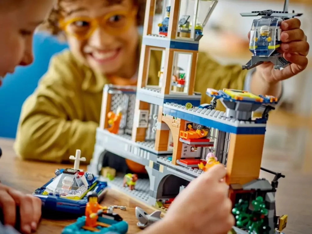 LEGO® City. Policja z Więziennej Wyspy 60419 - tantis.pl