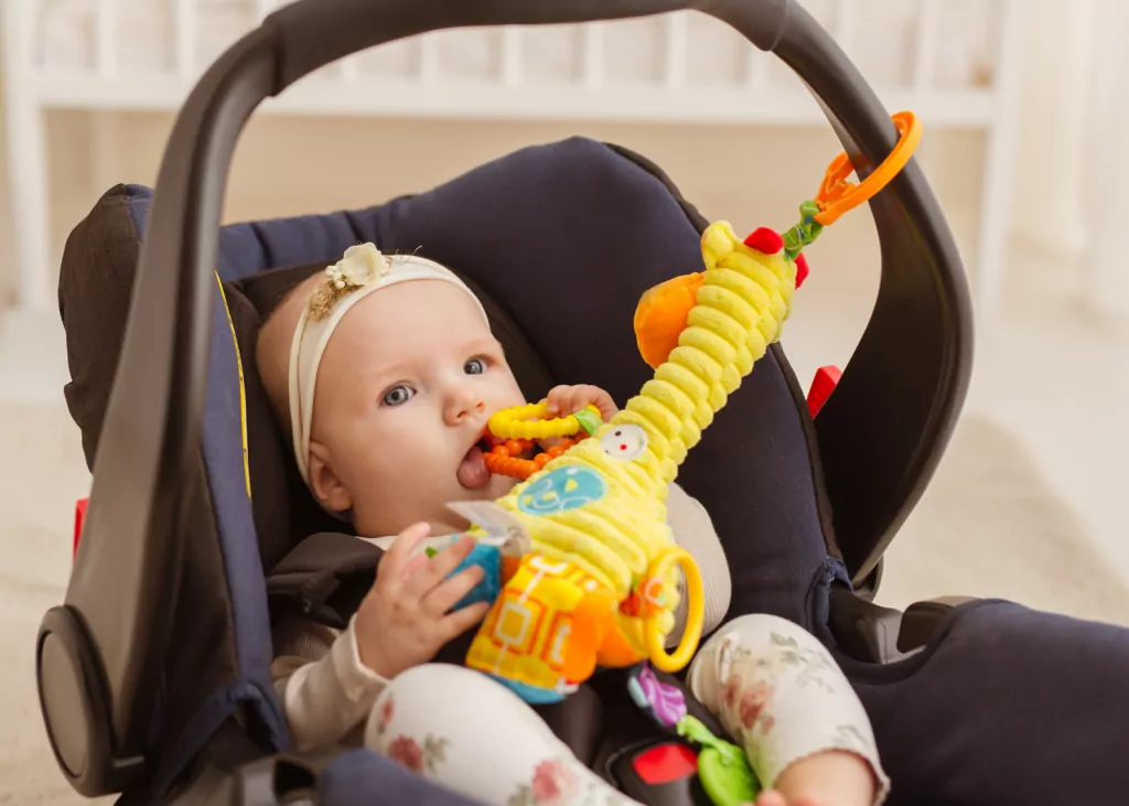 Zawieszka Żyrafa Gina z pozytywką 82874 - tantis.pl