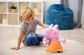 Świnka Peppa. Mama 33cm - tantis.pl