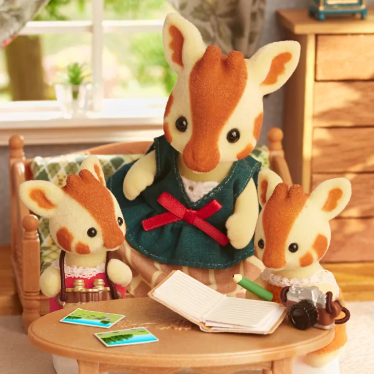 Rodzina żyraf. Sylvanian Families - tantis.pl