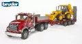 MACK z naczepą i koparko-ładowarką JCB - tantis.pl