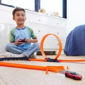 Hot Wheels R/C Ferrari SF90 Stradale Assetto 1:64 - tantis.pl