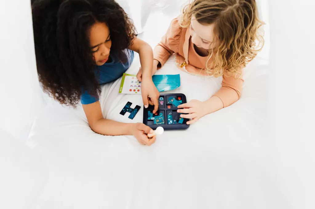 Monsters Hide & Seek. Smart Games - tantis.pl