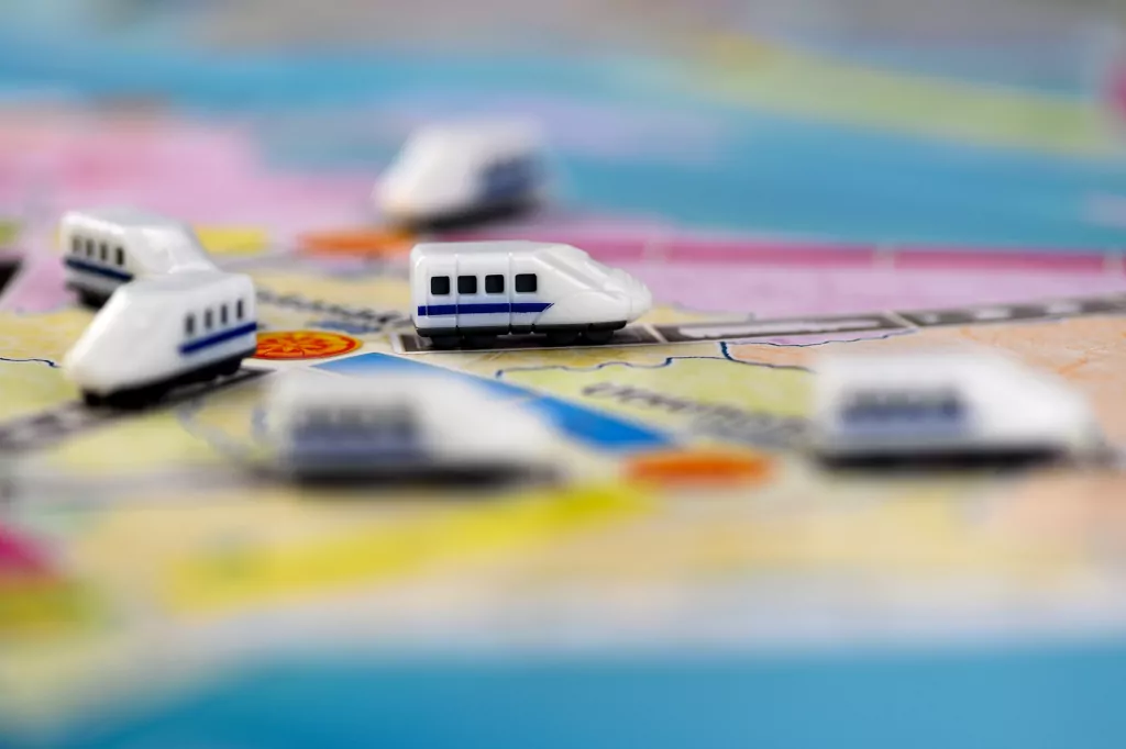 Wsiąść do pociągu: Japonia i Włochy - tantis.pl