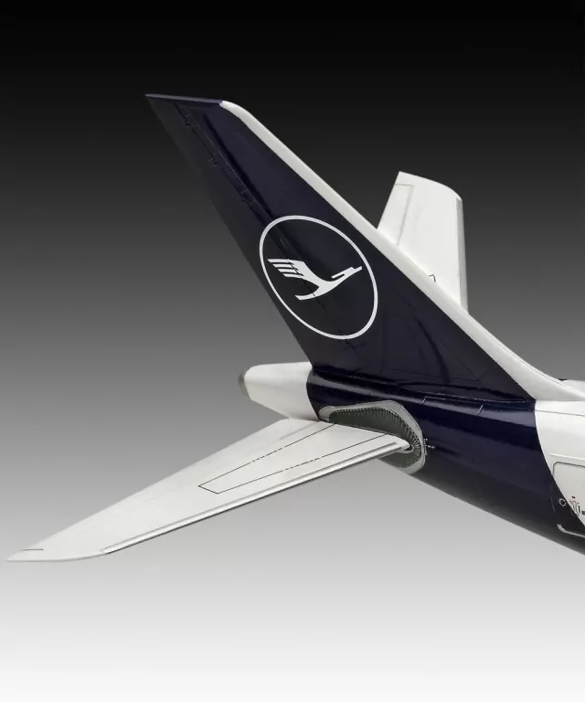 Revell. Samolot Airbus A330-300. Lufthansa - tantis.pl