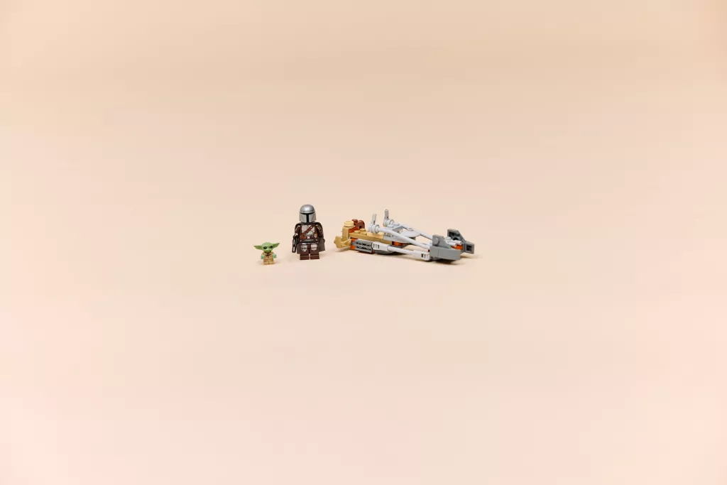 LEGO® Star Wars. Śmigacz Mandalorianina i Grogu  75436 - tantis.pl
