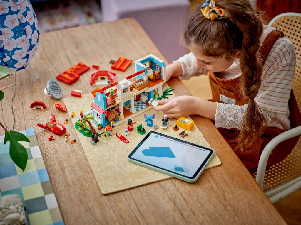 LEGO® Domek na plaży Lilo i Stitcha 43268 - tantis.pl