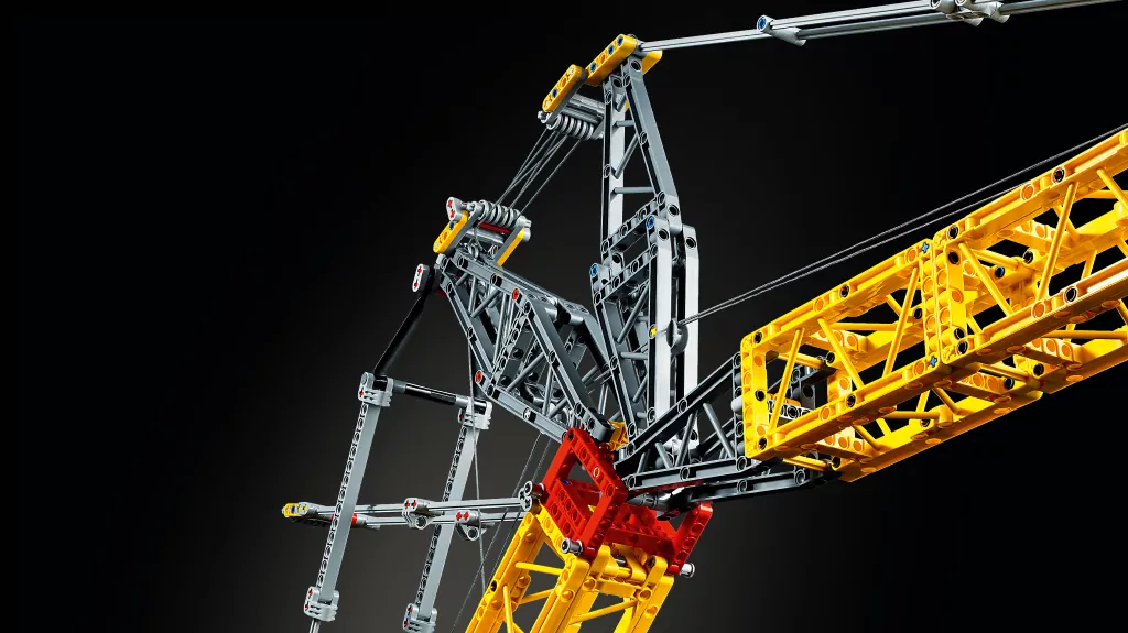 LEGO® Technic. Żuraw gąsienicowy Liebherr LR 13000. 42146 - tantis.pl