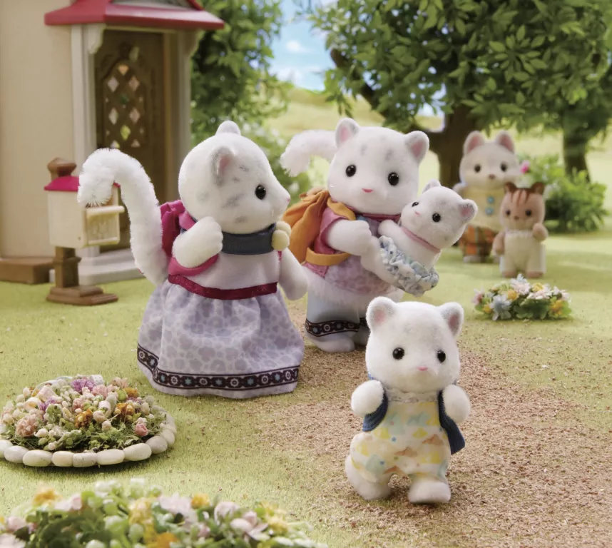 Sylvannian Families Rodzina śnieżnych leopardów - tantis.pl