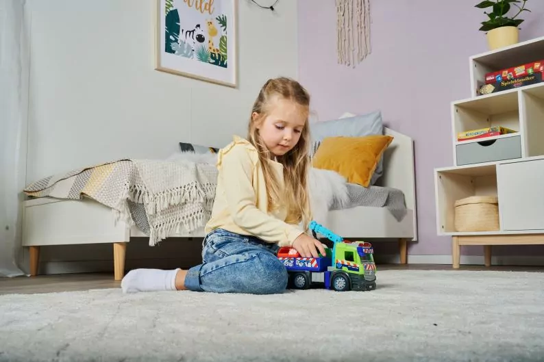 Laweta Mercedes z podnośnikiem 26cm - tantis.pl