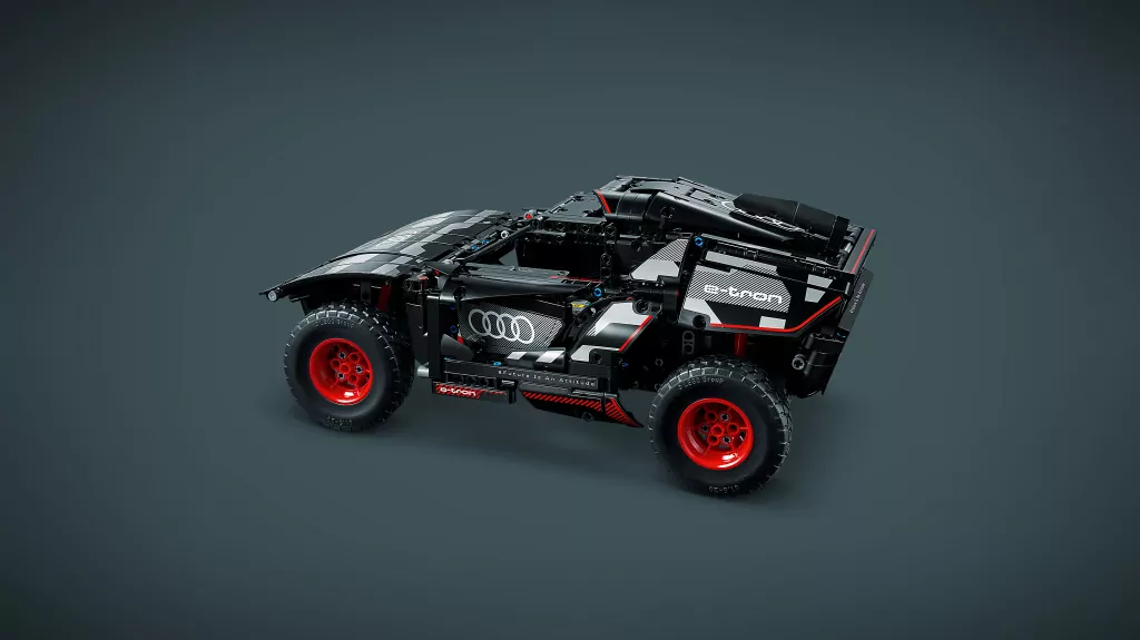 LEGO Technic. Klocki, Audi RS Q e-tron. 42160 - tantis.pl