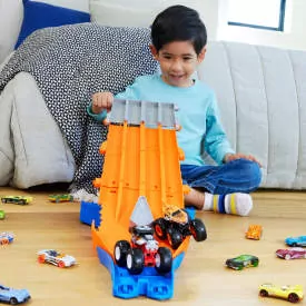 Hot Wheels Monster Truck Wyścig z demolką 2auta - tantis.pl