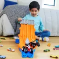 Hot Wheels Monster Truck Wyścig z demolką 2auta - tantis.pl