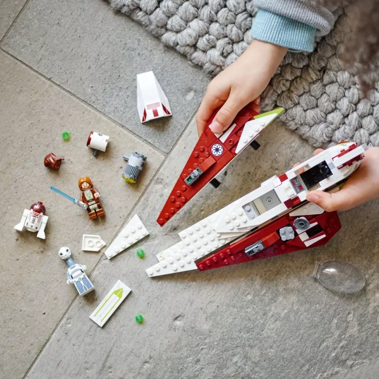 LEGO® Star Wars™. Myśliwiec Jedi Obi-Wana Kenobiego™ 75333 - tantis.pl