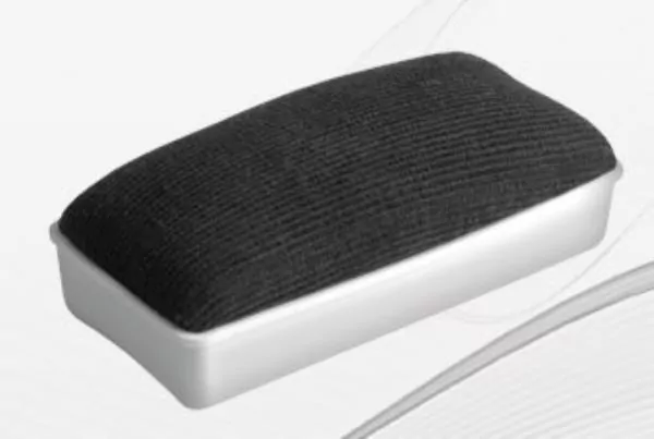 Tetis. Ścierak do tablic suchościeralnych z magnesem - tantis.pl