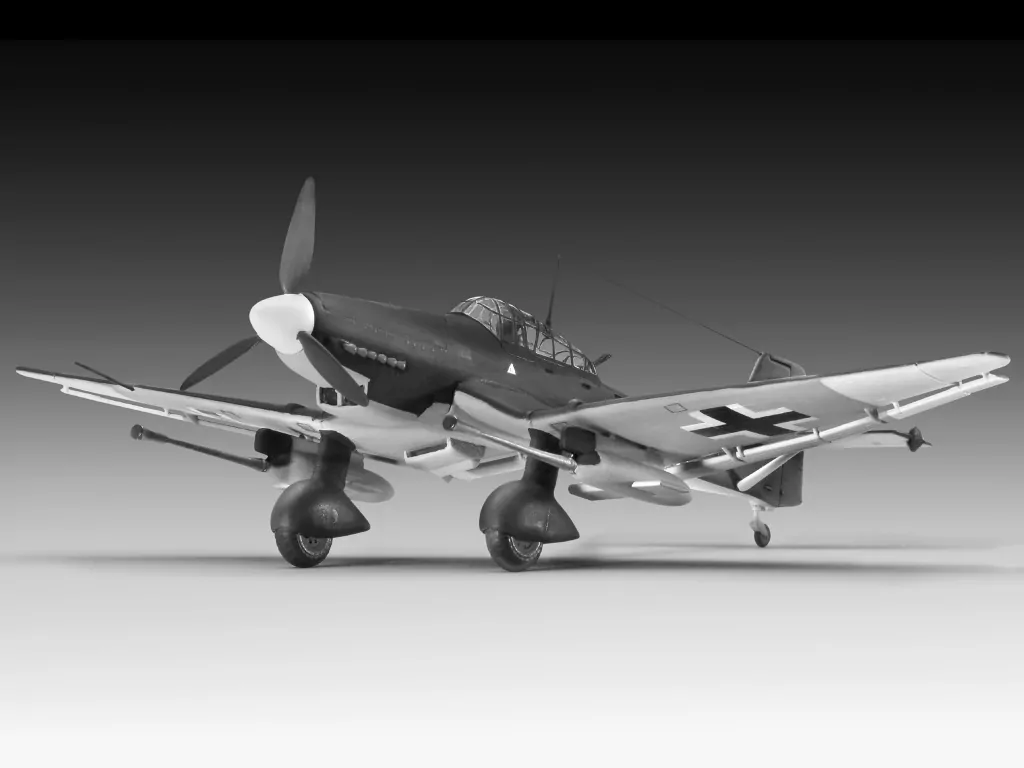 Samolot Junkers Ju 87 G/D Tank Buster - tantis.pl