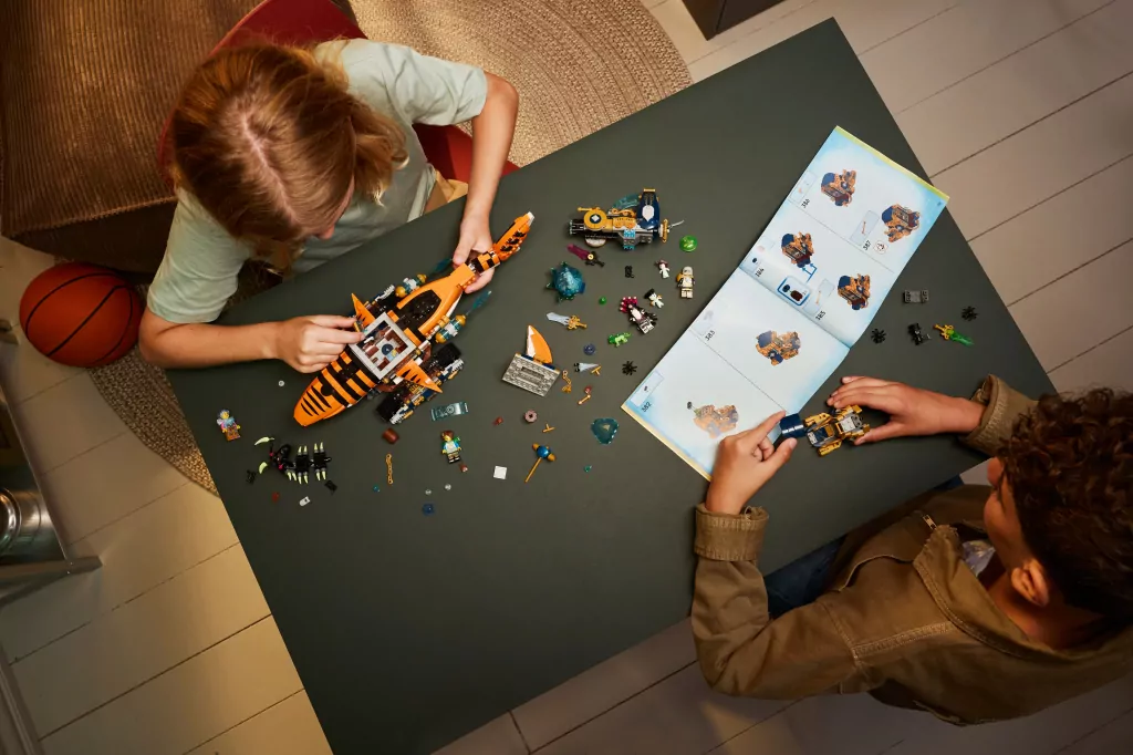 LEGO® DREAMzzz. Rekinoczołg tygrysi 71515 - tantis.pl