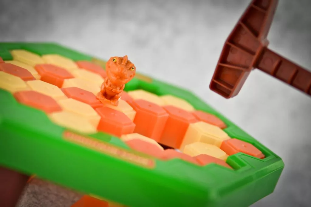 Dinozaur w opałach - tantis.pl