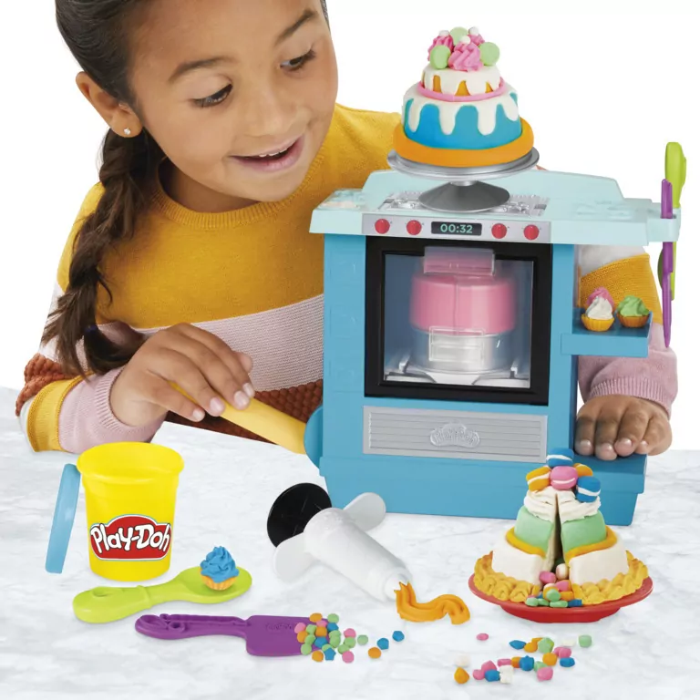 Play Doh. Magiczny piec do tortów - tantis.pl
