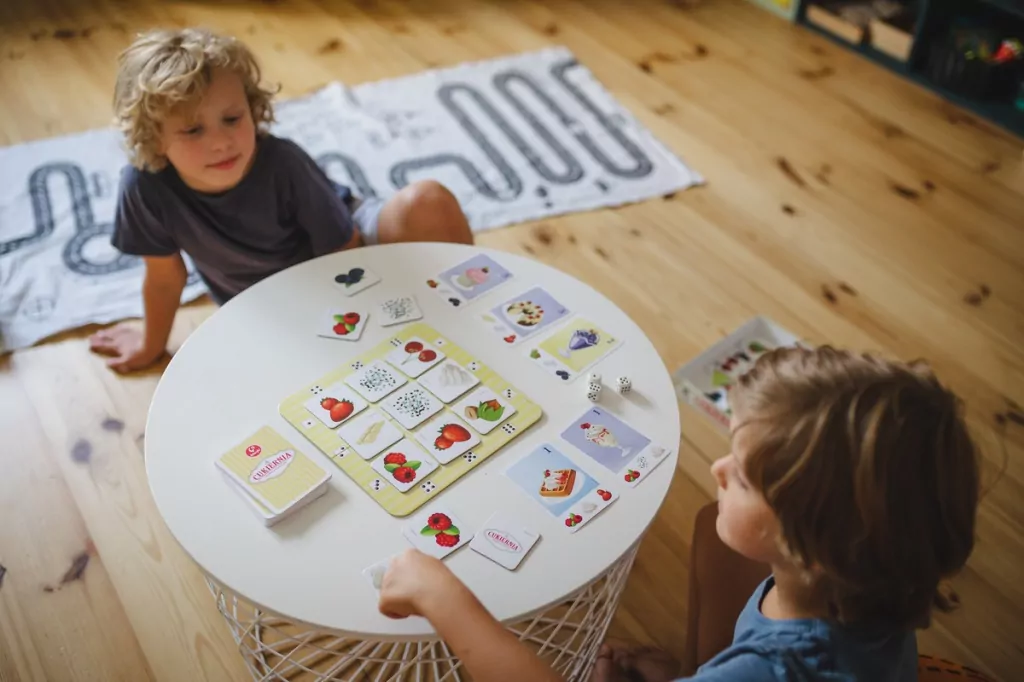 Kukuryku. Cukiernia. Gra rodzinna - tantis.pl