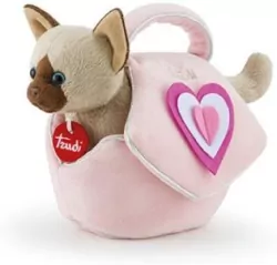 Kotek w różowej torebce z serduszkiem