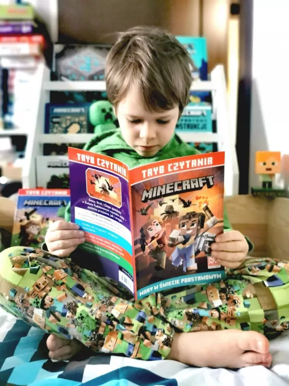 Moby w świecie podstawowym. Minecraft. Tryb czytania - tantis.pl