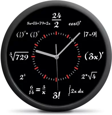 Zegar ścienny z działaniami matematycznymi