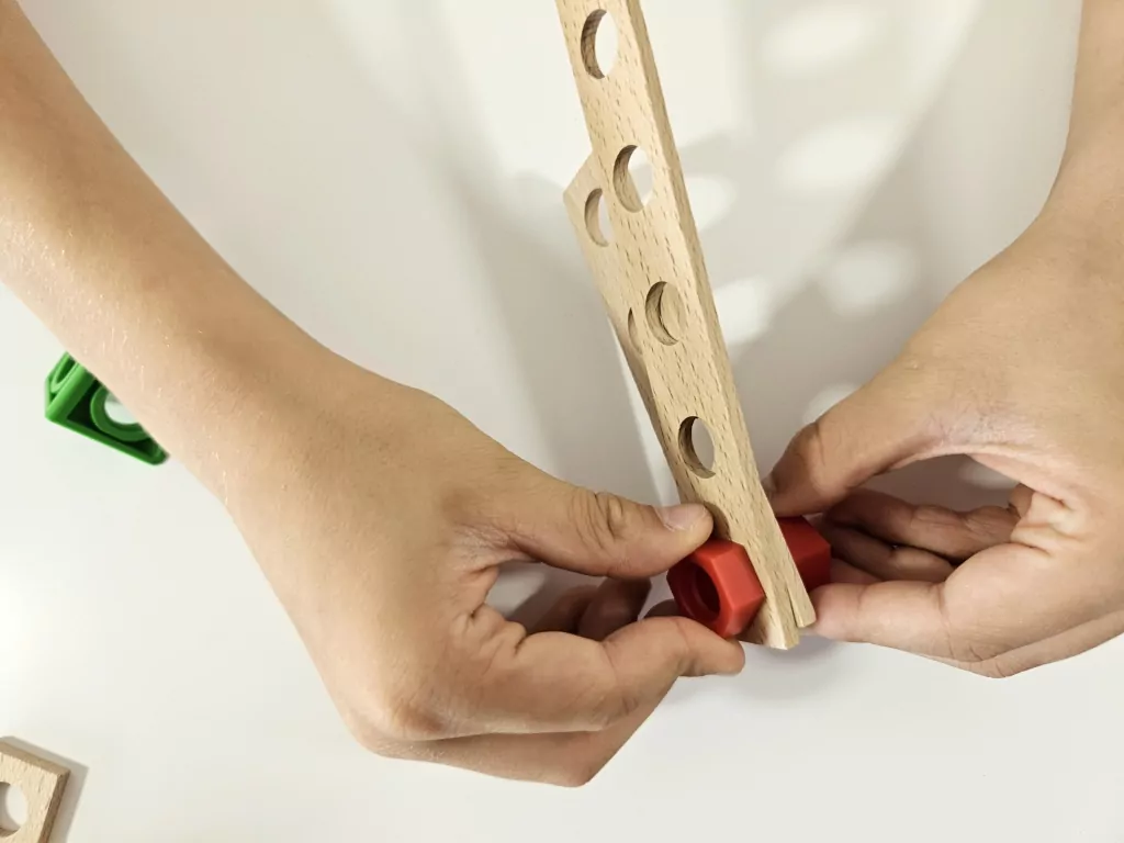 Mały konstruktor Junior. 100 elementów - tantis.pl