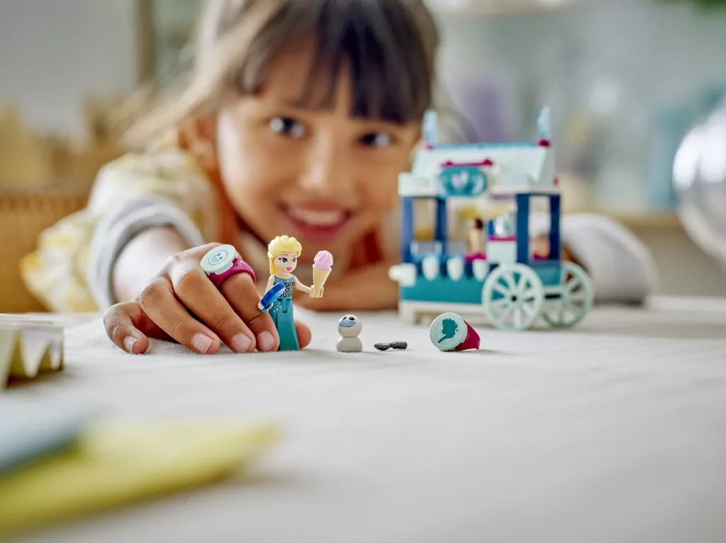 LEGO® Disney Kraina Lodu. Mrożone smakołyki Elzy 43234 - tantis.pl