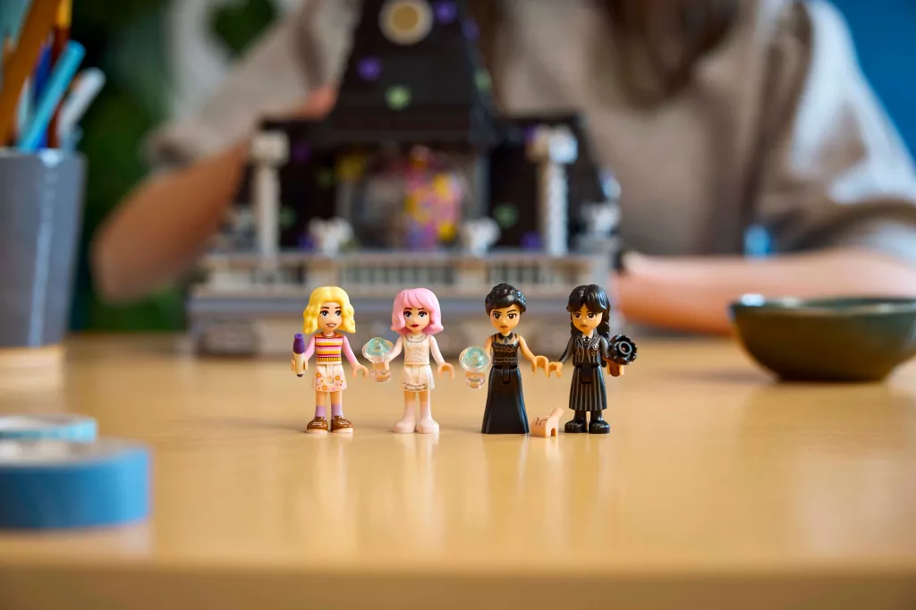 LEGO® Wednesday. Pokój Wednesday i Enid 76781 - tantis.pl