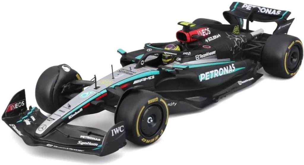 Formula With Helmet & Plastic Stand Mercedes-Amg - tantis.pl