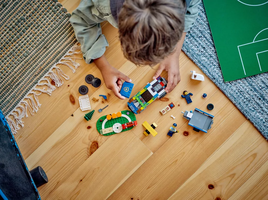 LEGO® City Police. Szkolenie psów policyjnych w terenie 60369 - tantis.pl