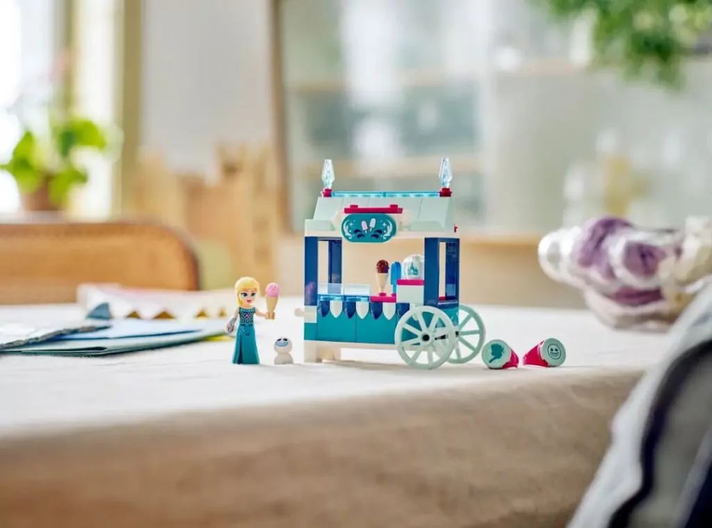 LEGO® Disney Kraina Lodu. Mrożone smakołyki Elzy 43234 - tantis.pl