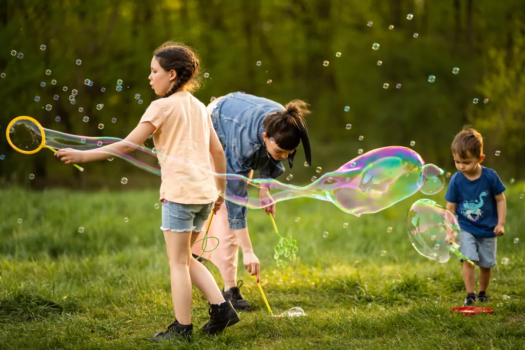 Fru Blu. Bańki mydlane. Duży zestaw +  płyn 500 ml - tantis.pl