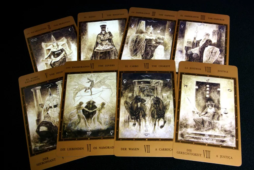 Tarot. The Labyrinth - tantis.pl