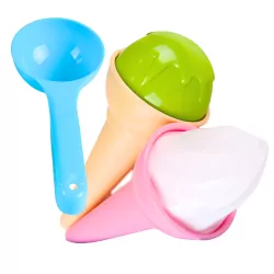 Lody w rożku z łyżeczką. Foremki do piasku