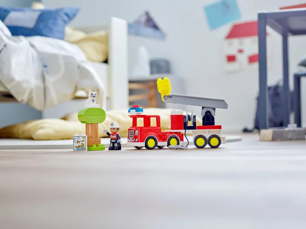 LEGO DUPLO. Wóz strażacki. 10969 - tantis.pl