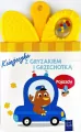 Książeczka z gryzakiem i grzechotką. Pojazdy - tantis.pl