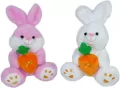 Zając króliczek z marchewką 20cm MIX - tantis.pl
