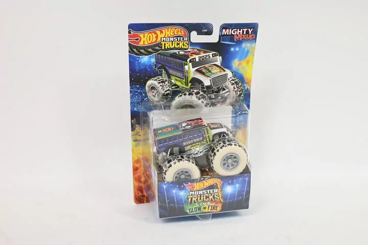 Hot Wheels Monster Truck Live Glov&Fire - tantis.pl