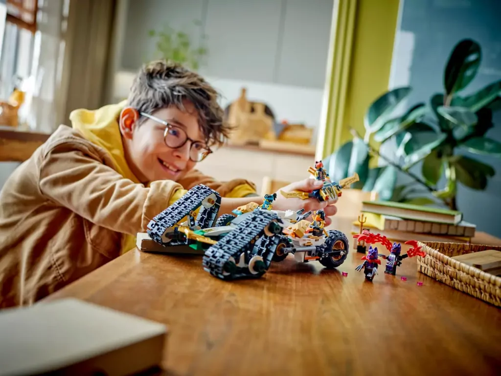 LEGO® NINJAGO. Wielofunkcyjny pojazd Ninja. 71820 - tantis.pl