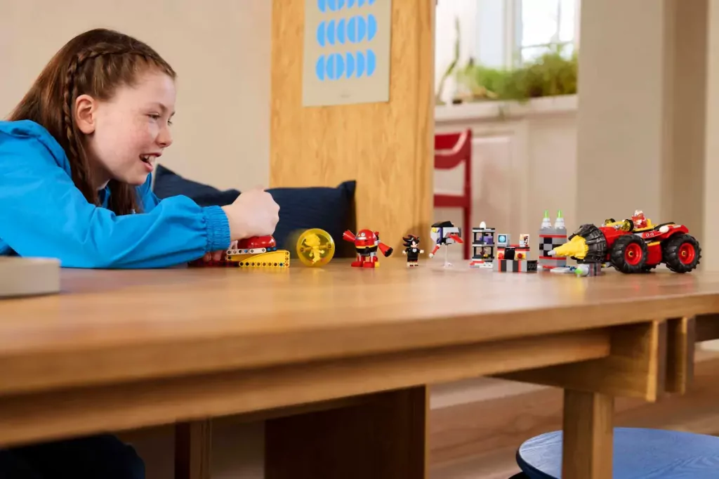 LEGO® Sonic the Hedgehog. Super Sonic kontra Egg Drillster 76999 - tantis.pl