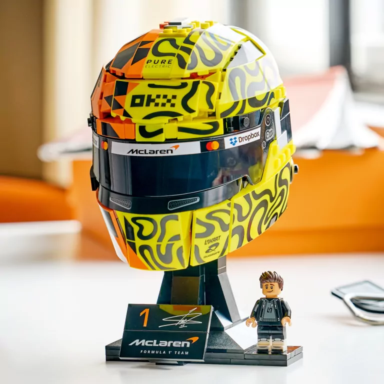 LEGO® Kask Lando Norris McLaren Mastercard F1® Team 43023 - tantis.pl