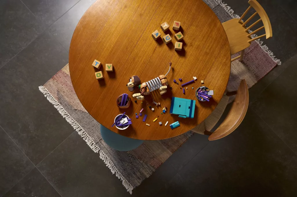 LEGO® Toy Story Cienki — podpórki pod książki 43301 - tantis.pl