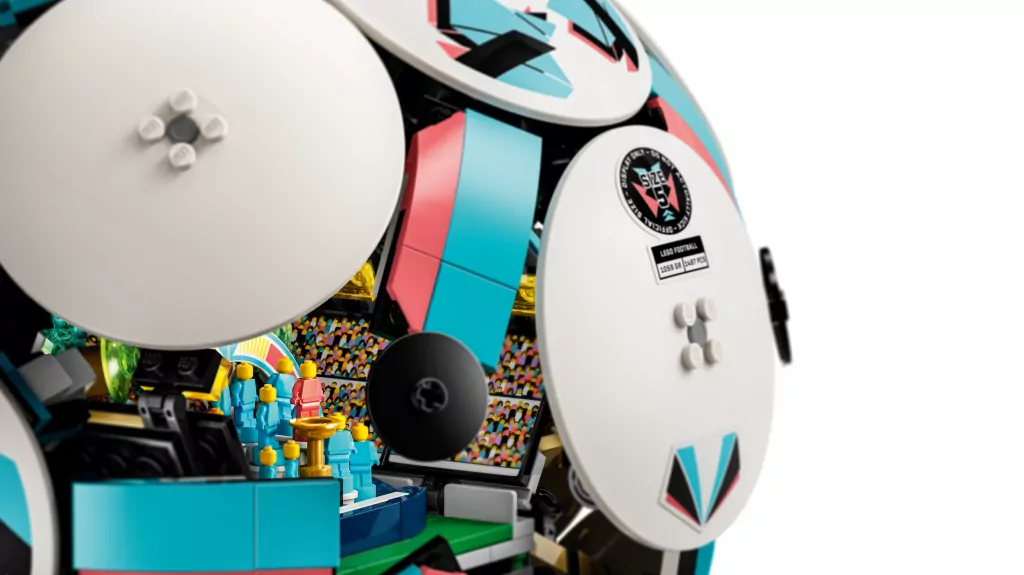 LEGO® Piłka nożna 43019 - tantis.pl