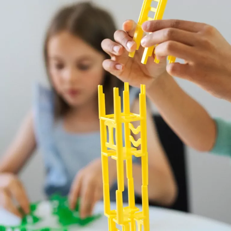 Mistakos Walka o krzesła TREFL - tantis.pl